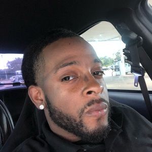 Meet your Posher, Travis